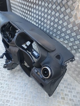 DESKA ROZDĚLOVAČE KONZOLA NISSAN JUKE II F16 UK