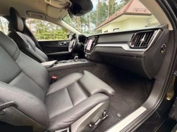 Volvo V60 II  2022 Volvo V60 T4 2.0 benz 190KM Geartronic Momentum Pro 2022r Mozliwa zamiana!, zdjęcie 26