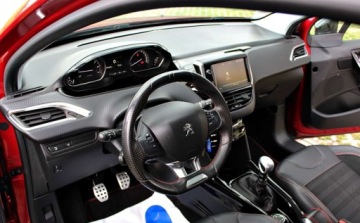 Peugeot 2008 I SUV Facelifting 1.2 PureTech 110KM 2019 Peugeot 2008 1.2 i Gt-line Navi Kamera 1 rok gwarancji 1.2 Benzyna, zdjęcie 8