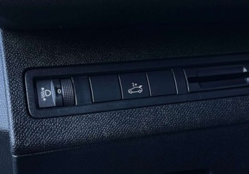 Peugeot 3008 II Crossover 1.5 BlueHDI 130KM 2019 Peugeot 3008 II LED 130KM gwarancja MANUAL BEZWYPADKOWY zarejestrowany, zdjęcie 22