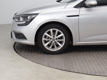 Renault Megane IV Hatchback 5d 1.2 Energy TCe 100KM 2016 Renault Megane 1.2 TCe, Salon Polska, zdjęcie 13