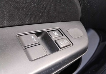 Suzuki Swift V Hatchback 3d Facelifting 1.2 VVT 94KM 2014 Suzuki Swift 2014r, 1.2 Benzyna. Uszkodzony lewy przod. 1.2 Benzyna 94KM, zdjęcie 9