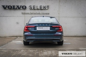 Volvo S60 III Sedan Facelifting 2.0 B5 250KM 2024 Volvo S60 B5 Ultimate Dark Mild Hybrid Benzyna, zdjęcie 4