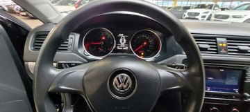 Volkswagen Jetta VI Sedan Facelifting 2.0 TDI 110KM 2017 Volkswagen Jetta 1 REJ 2017 ROCZNA GWARANCJA, zdjęcie 13