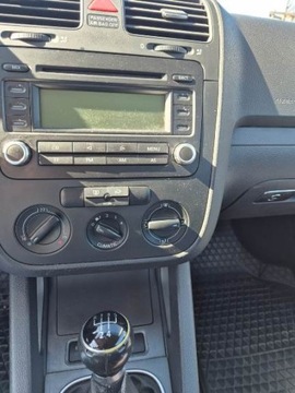 Volkswagen Golf V Hatchback 1.9 TDI 90KM 2006 VW GOLF ROK 2006, zdjęcie 9