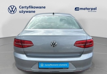 Volkswagen Passat B8 Limousine Facelifting 1.5 TSI EVO 150KM 2019 Volkswagen Passat Highline Pakiety, ACC, KAmera, GPS, Active Info Display, zdjęcie 13