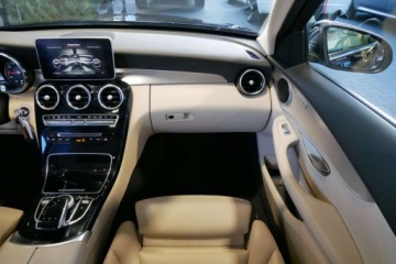 Mercedes Klasa C W205 Kombi 200 184KM 2017 Mercedes-Benz Klasa C 2.0 184KM 4MATIC Estate, Bezwyp., Panorama, Jasne wn, zdjęcie 16