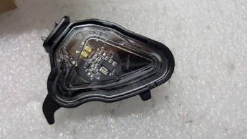 NOWA ORYGINALNA lampka LED lusterka prawego SKODA OCTAVIA 5E3945292