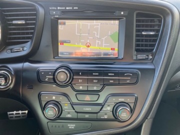 Kia Optima I Sedan 1.7 VGT CRDi 136KM 2013 Kia Optima LEDY AUTOMAT NAWIGACJA KLIMATYZACJA SKORY PARKTRONIC INFINITY, zdjęcie 9