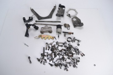 Śruby stelaż wypełnienie YAMAHA FZ6 FAZER 04-06