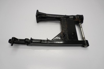 SUZUKI VZ 1600 MARUDER 04-05 ЗАДНИЙ РЫЧАГ + ОСЬ