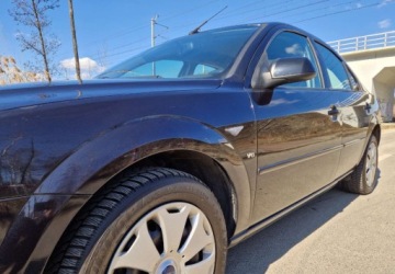 Ford Mondeo III Sedan 2.5 170KM 2002 Ford Mondeo 2.5 V6 170KM Ghia Oryginal Klima 2.5 Benzyna 170KM, zdjęcie 13