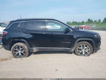 Jeep Compass II 2024 Jeep Compass 2024 Jeep Compass Limited 4x4 2.0 Benzyna 200KM, zdjęcie 8