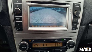 Toyota Avensis III Sedan Facelifting 2015 1.8 Valvematic 147KM 2015 Toyota Avensis 1.8BENZ manual Navi kamera climatronic 100 bezwypadek 1.8, zdjęcie 21