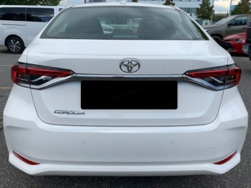 Toyota Corolla XII Sedan Facelifting 1.8 Hybrid 140KM 2025 Od ręki - Comfort 1.8 Hybrid 140KM, zdjęcie 3