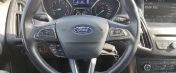 Ford Focus III Kombi Facelifting 1.0 EcoBoost 125KM 2016 Ford Focus navi , ladny , zadbany,nowy rozrzad w aso ford,bezwypadek 125KM, zdjęcie 12