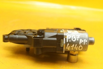 VW Passat B7 013082451 3C0959792C