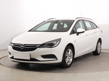 Opel Astra K Sports Tourer 1.4 Turbo 125KM 2016 Opel Astra 1.4 T, Salon Polska, 1. Właściciel, zdjęcie 1