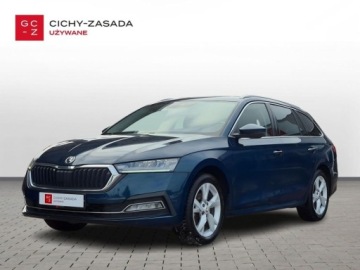 Skoda Octavia IV Liftback 1.5 TSI EVO 150KM 2022 Skoda Octavia serwis ASO 1.5TSI eTEC 150KM hak bezwypadkowy ACC navi Smart