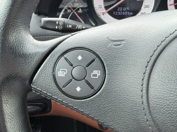 Mercedes SL R230/2 Roadster 500 388KM 2008 Mercedes SL 500 AMG R230 FL 5.5 V8 32V 388KM 2008r, zdjęcie 22