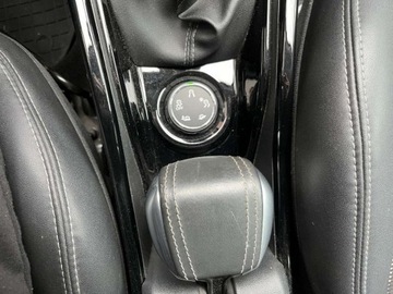 Peugeot 2008 I SUV Facelifting 1.2 PureTech 130KM 2016 Peugeot 2008 1.2 benzyna 130 KM 6 biegow zarej w PL zadbany zamiana, zdjęcie 19