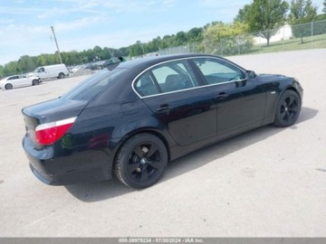 BMW Seria 5 E60 2007 BMW Seria 5 2007 BMW 5 Series 4dr Sdn 525xi AWD 3.0 Benzyna 215KM, zdjęcie 3
