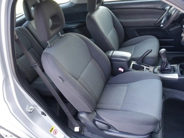 Toyota RAV4 II 2.0 i 16V 150KM 2004 Toyota RAV-4 2.0 Ben.150KM/4X4/ I Wł.w Polsce, zdjęcie 17