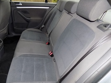 Volkswagen Jetta VI 2007 VOLKSWAGEN JETTA V 1,6 FSI 115 KM 184 TYŚ. KM, zdjęcie 10