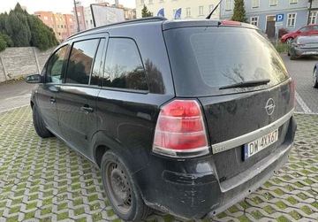 Opel Zafira B 1.9 CDTI ECOTEC 120KM 2007 Opel Zafira BLACK FRIDAY 1.9 diesel 2007 1.9 Diesel 120KM, zdjęcie 3