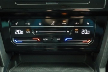 Volkswagen Passat B8 Variant Facelifting 2.0 TDI SCR 150KM 2022 VW Passat 2.0 TDI, Salon Polska, Serwis ASO, zdjęcie 9