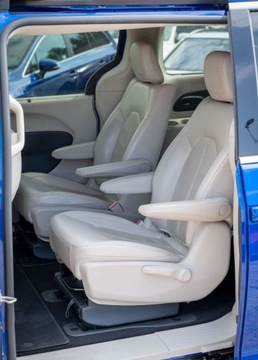 Chrysler Pacifica II 3.6 V6 Hybrid 264KM 2021 Chrysler Pacifica Chrysler Pacifica 3.6 eHybrid 264KM 3.6 Hybryda 264KM, zdjęcie 14