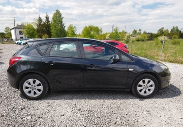 Opel Astra J GTC 1.4 100KM 2014 Opel Astra Opel Astra j 1.4 16v klima pds stan bdb gwarncja przebiegu 1.4, zdjęcie 8