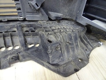 TOYOTA COROLLA E16 E18 лифт 16-19 бампер