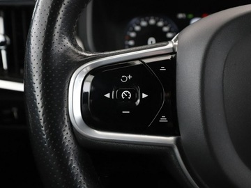 Volvo V90 II Kombi 2.0 D4 190KM 2017 Volvo V90 4x4 automat czekladowe skóry full LED, zdjęcie 31