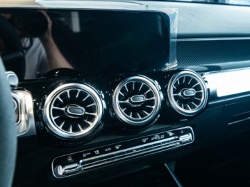 Mercedes GLB SUV AMG 35 2.0 306KM 2025 MERCEDES-BENZ GLB AMG 35 4-Matic Suv 2.0 (306KM) 2025, zdjęcie 11