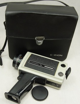 Kamera CHINON 33 SUPER EIGHT z dekielkiem i torbą