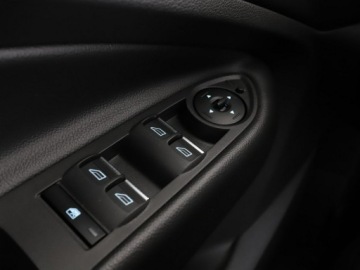 Ford Kuga II SUV Facelifting 2.0 TDCi 150KM 2018 Ford Kuga ST-line Navi Kamera cofania Klimatyzacja, zdjęcie 30