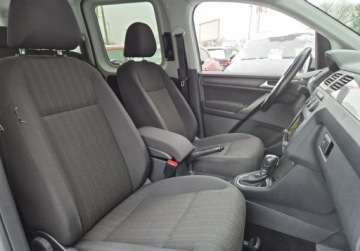 Volkswagen Caddy IV Kombi Maxi 2.0 TDI SCR BlueMotion Technology 150KM 2016 Volkswagen Caddy SalonPL Comfortline 2.0TDI 150KM DSG Hak WEBASTO Kamera A, zdjęcie 12