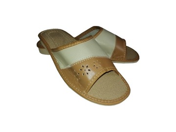 Женские тапочки