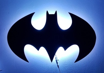 Прикроватный светильник LED Batman с именем ребенка с дистанционным управлением от сети, XXL