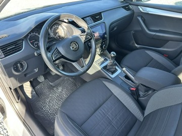 Skoda Octavia III Kombi Facelifting 1.6 TDI 115KM 2020 Škoda Octavia Skoda Octavia 1.6TDi 115KM 2020, zdjęcie 13