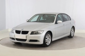 BMW Seria 3 E90-91-92-93 Limuzyna E90 318i 129KM 2007 BMW 3 318 i, Xenon, Klima, Klimatronic, Tempomat, zdjęcie 1