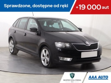 Skoda Rapid II Liftback Facelifting 1.6 TDI CR 115KM 2017 Skoda Rapid Spaceback 1.6 TDI, Salon Polska
