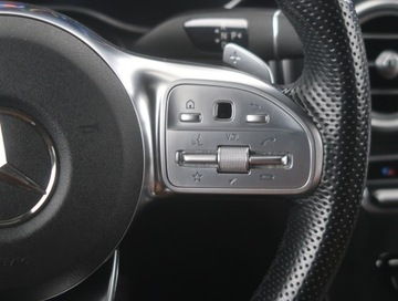 Mercedes GLC C253 SUV Facelifting 2.0 220d 194KM 2019 Mercedes GLC GLC 220 d 4MATIC, Salon Polska, zdjęcie 17