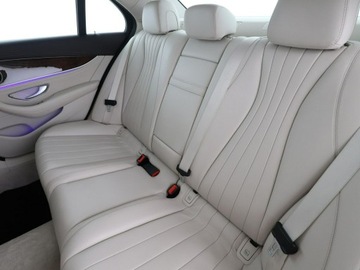 Mercedes Klasa E W213 Limuzyna 2.0 220d 194KM 2016 Mercedes E 220 Avantgarde Automat Navi Kamera, zdjęcie 16