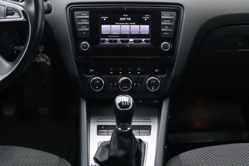 Skoda Octavia III Liftback 1.4 TSI 140KM 2014 Skoda Octavia 1.4 TSI, Salon Polska, Klima, zdjęcie 15