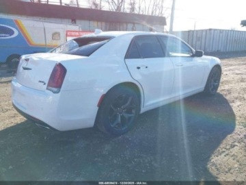 Chrysler 300C II 2023 Chrysler 300s 2023 3.6 Benzyna 300KM, zdjęcie 5