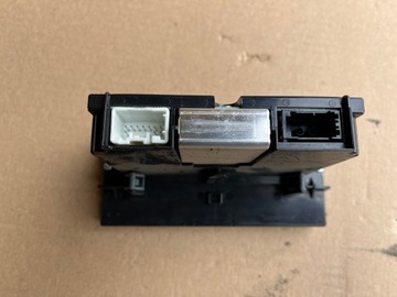 DISPLEJ OBRAZOVKA VOLVO V50 2006-2012 30797719