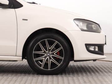 Volkswagen Polo V Hatchback 5d 1.2 60KM 2013 VW Polo 1.2 12V, GAZ, Klima, Tempomat,ALU, zdjęcie 14
