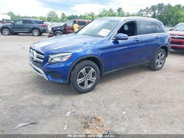 Mercedes GLC C253 2019 Mercedes-Benz GLC 2019 Mercedes-Benz GLC GLC 300 4MATIC SUV 2.0 Benzyna, zdjęcie 1
